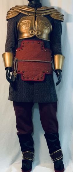 Thumbnail for File:Hanlin's Hollywood Memorabilia Auction - Draconian Guard Full Outfit 2020 - 1.jpg